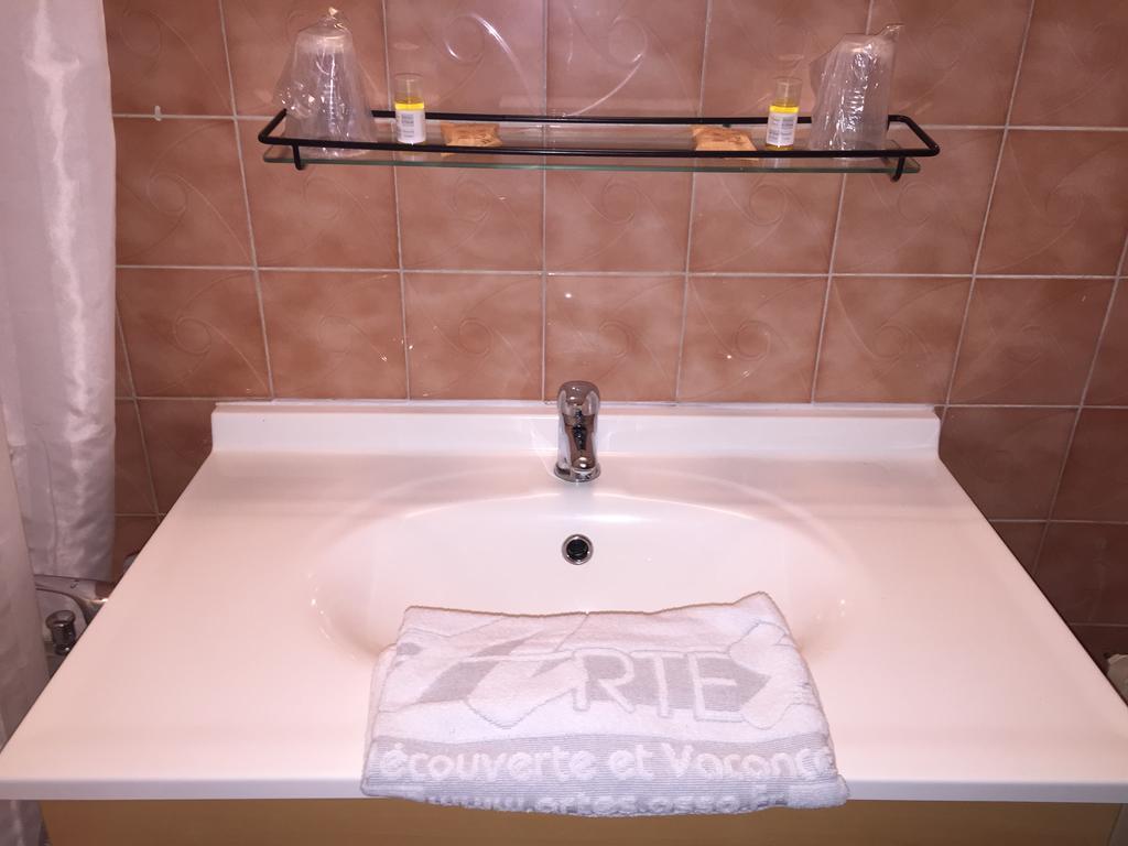 Hotel Les Combelles 沙泰勒 外观 照片
