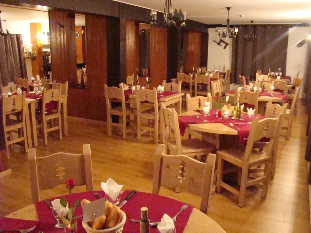 Hotel Les Combelles 沙泰勒 外观 照片
