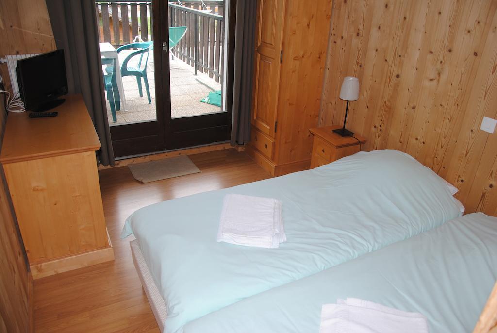 Hotel Les Combelles 沙泰勒 客房 照片